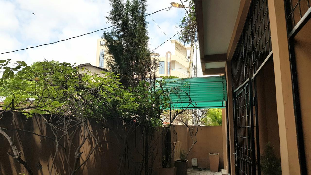 Appartements Chez Leo Brazavile Exterior foto
