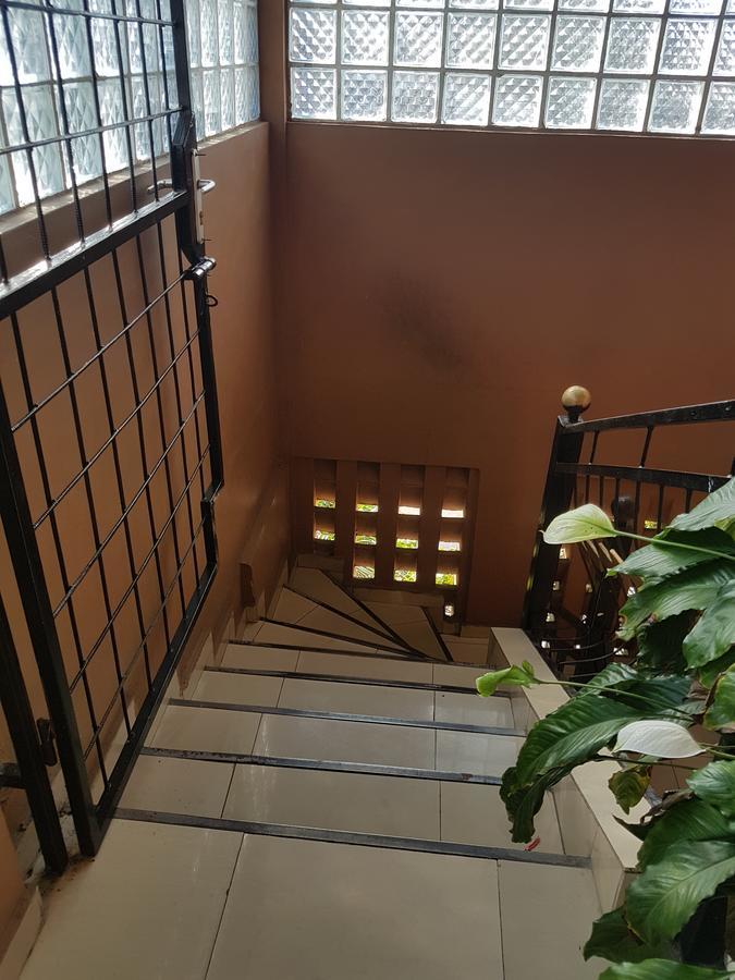 Appartements Chez Leo Brazavile Exterior foto